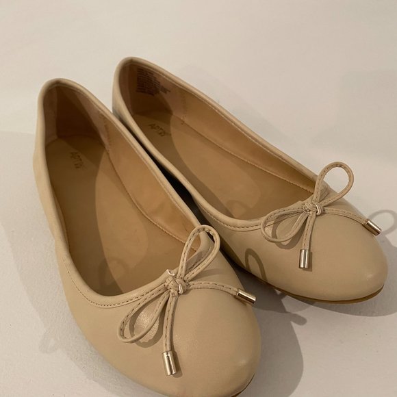 Apt. 9 Nude Ballet Flats Size 10 - Picture 11 of 11